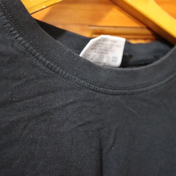 US Basics Helsinki Vodka Black Graphic Tee | Short Sleeve Unisex Medium - Picture 6 of 9